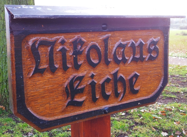 Bib PaM Nikolaus Eiche Schild