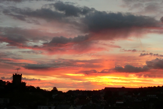 Burg Sonnenaufgang 28_08_12