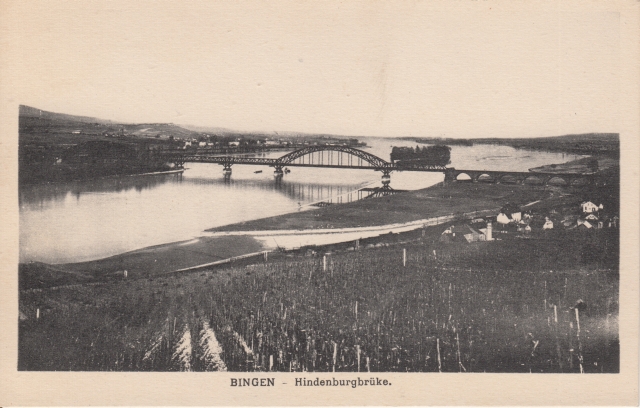 Bin Blick auf Hindenburgbr u Rochusberg ca 30er J