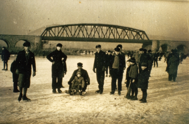 Bin Dietersh Eisenbahnbruecke ueber Nahe ca 1933