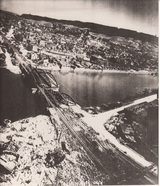 Bingerbrueck Bahngleise Bruecke Mai 1945 Bombenkrieg 8