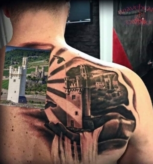Mausturm Tattoo